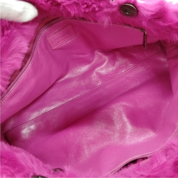 Chanel Rabbit Fur Bag - Fuscia - Picture 13 of 16